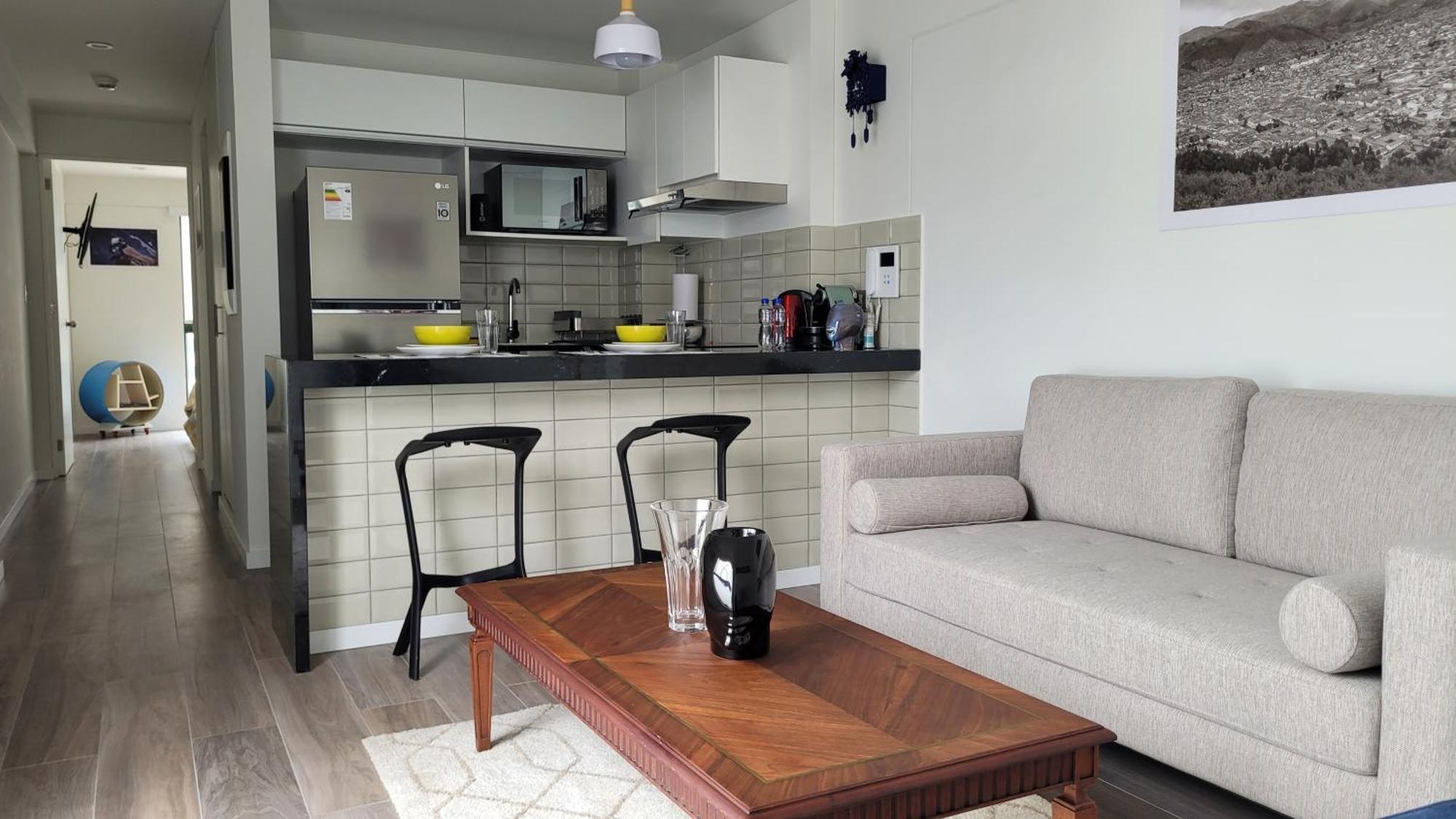 Acogedor Y Hermoso 1br En El Centro De Barranco Con Garaje Apartamento *
